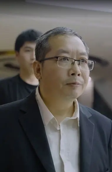 《逆转人生》：当社会精英遇上街头小混混，一场笑泪齐飞的奇遇记